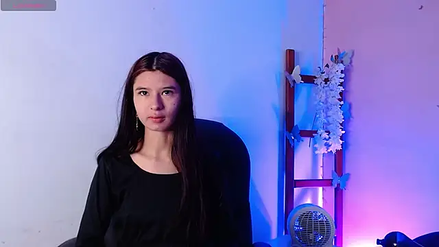 SweetRenata  online show from October 22, 11:26 am