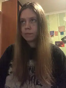 LunaVirelle online show from February 8, 3:27 pm