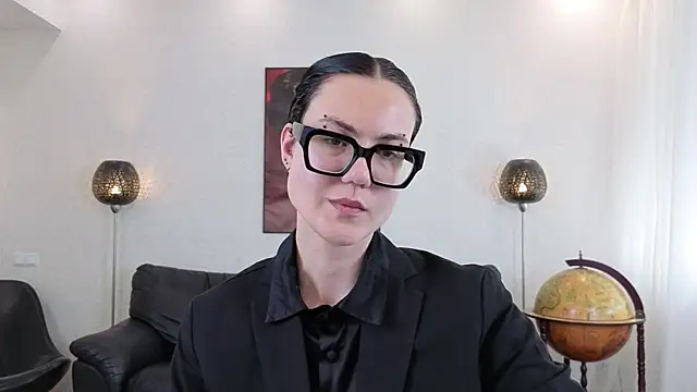 Marie Fitch online show from May 21, 4:10 am