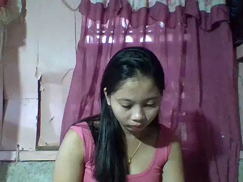 Snapshot of Baby_girl0516 chatting on October 23, 7:14 am Baby girl0516 online show from October 23, 7:14 am