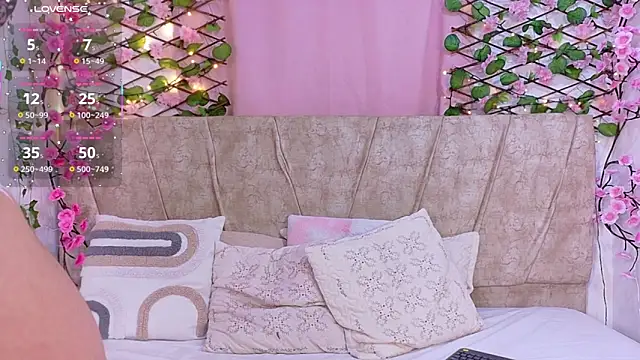 JulietaTorres  online show from January 17, 5:48 am