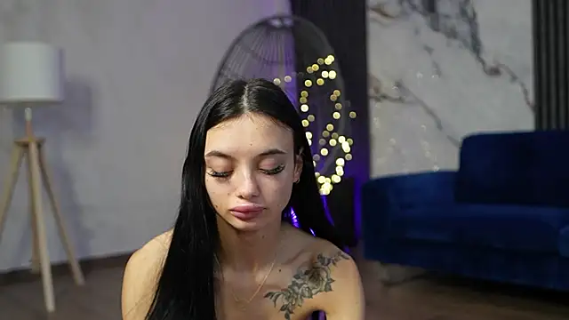 RachelRavee online show from January 10, 6:07 am