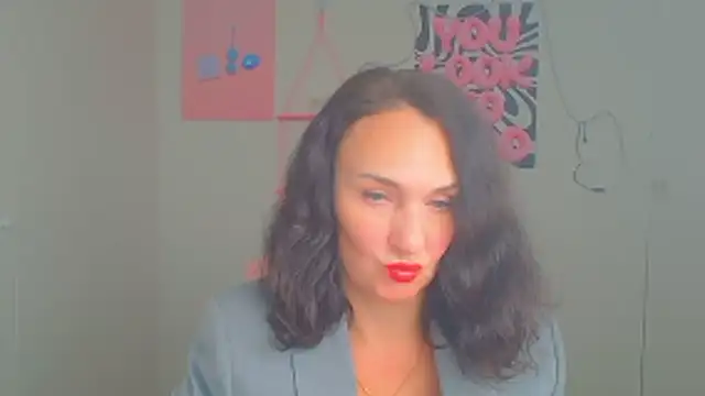 Rosie Rosee online show from April 23, 6:43 pm