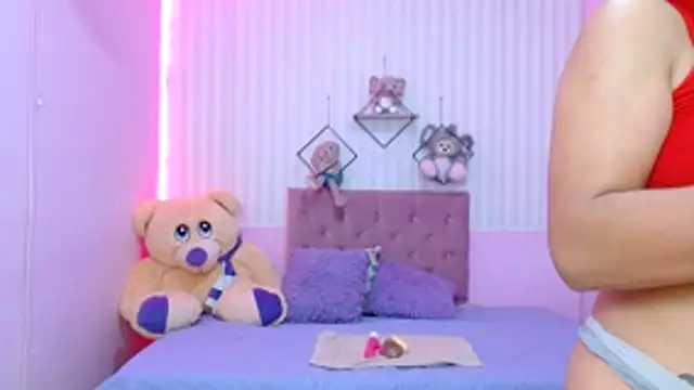 zara cute online show from December 16, 12:22 pm