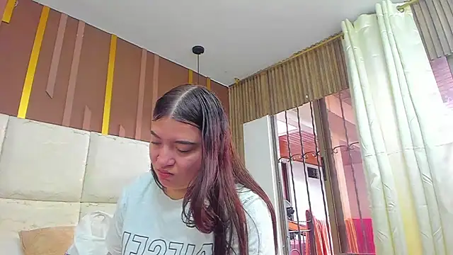 AmbarGills online show from February 8, 1:48 pm