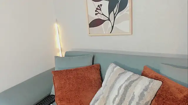 KassMonroe online show from April 10, 8:15 pm