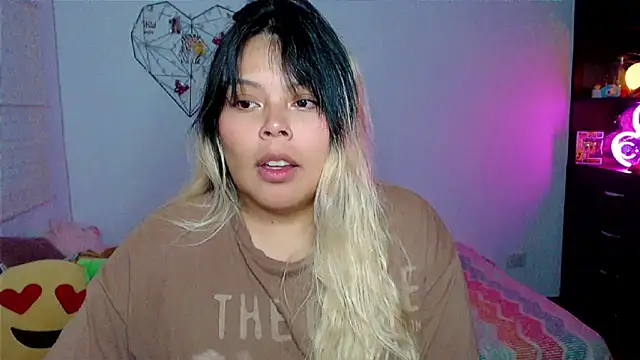 EllieMoonX online show from April 15, 11:16 pm