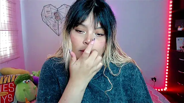 EllieMoonX online show from February 20, 9:48 pm