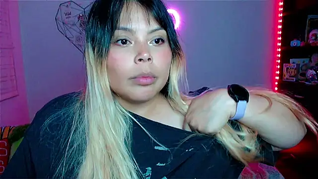 EllieMoonX online show from March 11, 11:40 pm