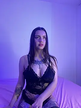 Snapshot of Lucy_699 chatting on October 21, 4:05 am Lucy 699 online show from October 21, 4:05 am