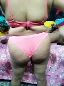 modhu82 online show from April 3, 7:45 pm