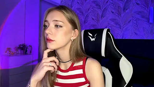 EvaPeace online show from November 9, 4:25 pm