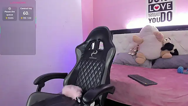 Barbieteeen online show from February 6, 5:44 am