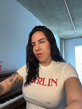 Lolathebaddie online show from April 8, 4:42 pm