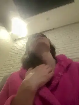 Butterfly8385 online show from February 17, 9:47 pm