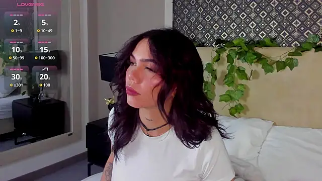 GabrielaBali online show from November 25, 12:29 pm