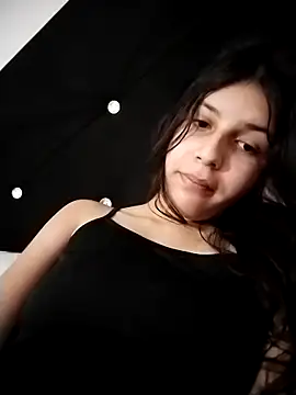 Thaila-Aurora online show from November 9, 2:51 am