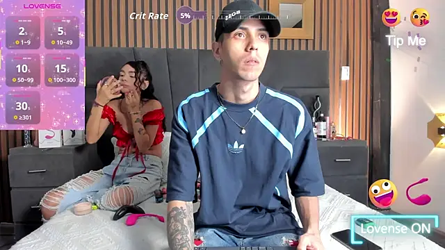 DerryAndIzzy online show from October 21, 4:38 am