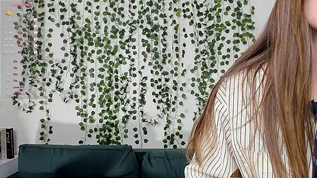 sweet and flirt online show from November 9, 8:10 am