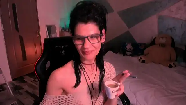 SweetSin40 online show from June 1, 7:37 pm