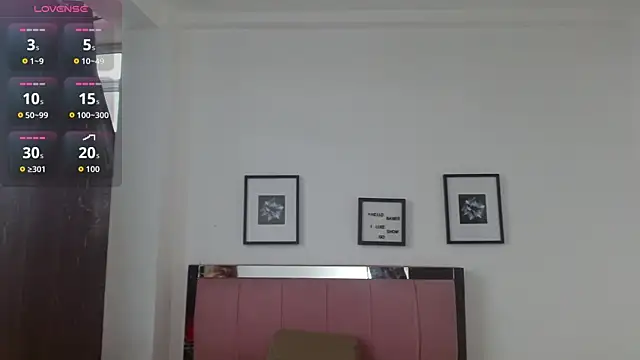 Rouse f w online show from April 6, 1:34 pm