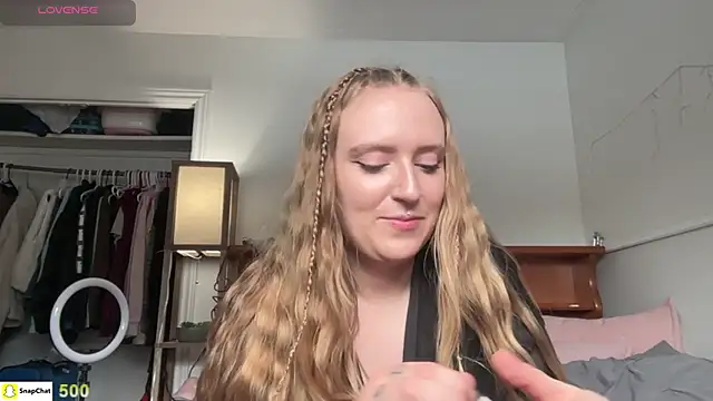 Pattyworld69 online show from April 11, 5:27 pm