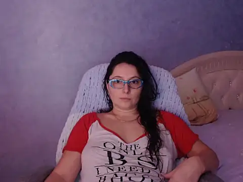 LuckyLisa23 online show from January 8, 6:34 pm