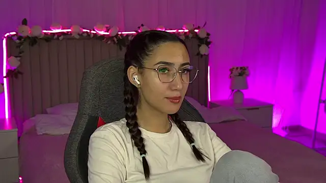 RebeckaThornton online show from November 16, 11:54 am