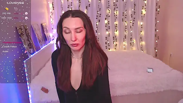 Lilith Sora online show from February 9, 10:45 pm