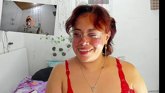 maacarenita online show from November 22, 5:54 am