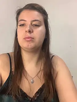 MiraCastellon online show from December 2, 11:23 am