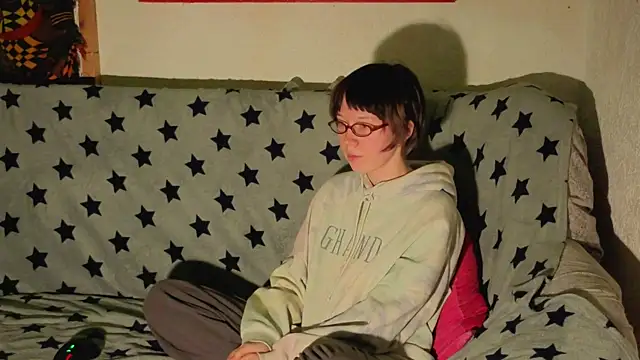 ReincarnatedAngel online show from October 23, 8:48 pm