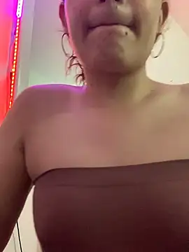 La-Gatiita-trans online show from April 19, 12:21 am