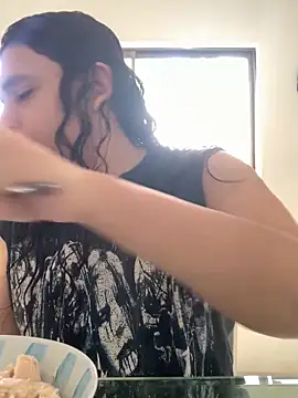 La-Gatiita-trans online show from October 24, 6:04 pm