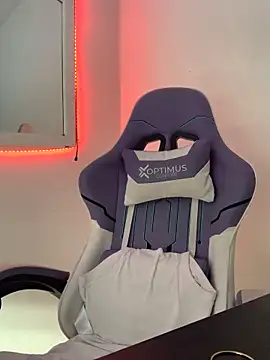 La-Gatiita-trans online show from April 7, 12:18 pm