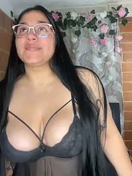 kassandra luxury online show from November 6, 3:12 am