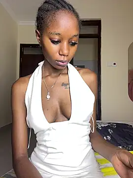 NyahHeat online show from April 17, 9:55 am