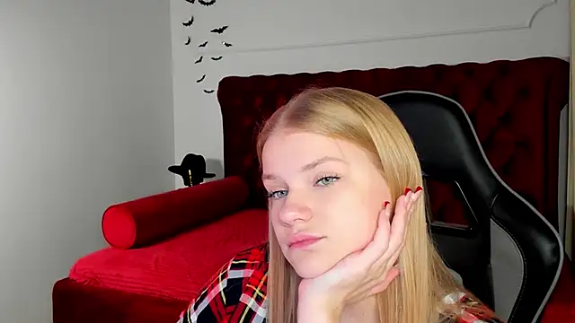 LilitRosen online show from November 17, 6:19 pm