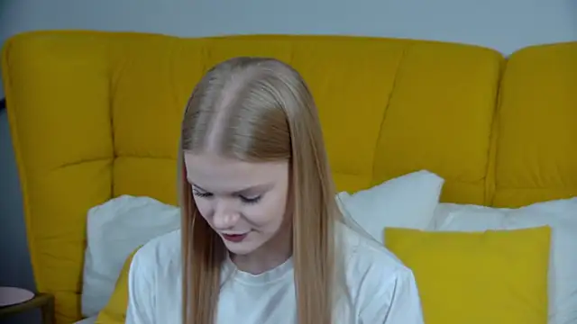 LilitRosen online show from November 25, 5:48 pm