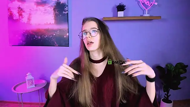 lulu fly  online show from November 17, 7:36 pm