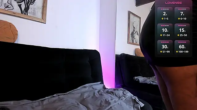 Zamariah online show from December 5, 4:01 am