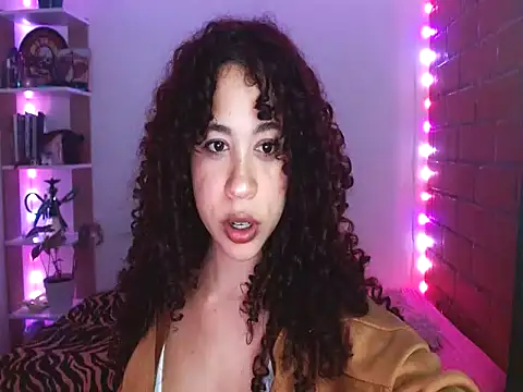 Medussa3033 online show from April 17, 4:14 am