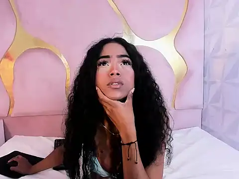 camilaqueenh online show from October 23, 3:34 am