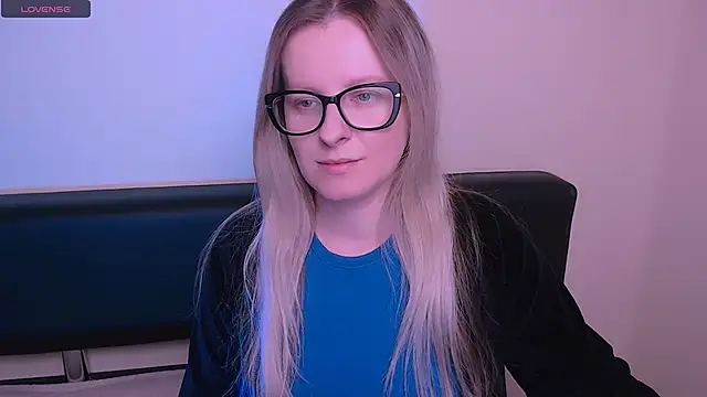 AllaLeomz online show from November 5, 7:57 am