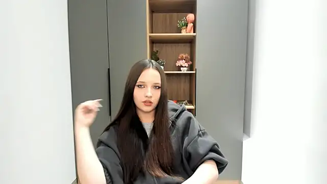 Snapshot of NadiaGnegy chatting on October 16, 11:02 am NadiaGnegy online show from October 16, 11:02 am