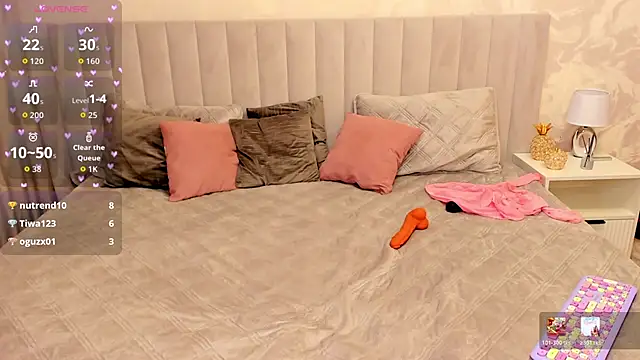 ChloeBrut online show from March 26, 1:19 am