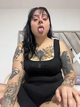 LizieRain online show from October 28, 8:20 am