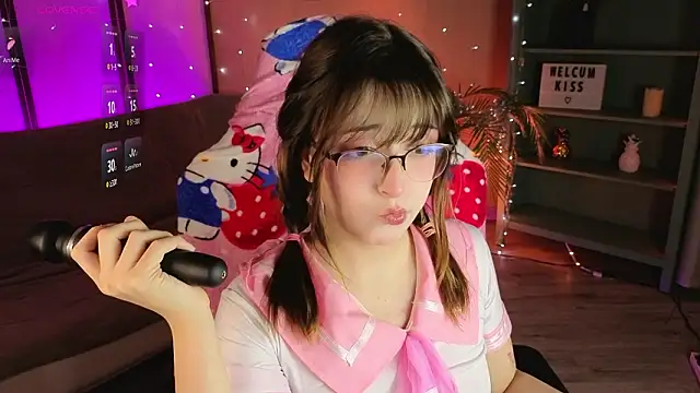 Soffi Toffi online show from February 10, 3:15 pm