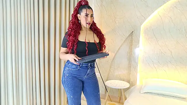 Antonella Russo1 online show from April 11, 1:15 pm