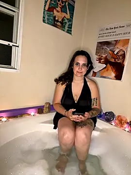 Goddesslillianrosee online show from October 23, 6:19 am